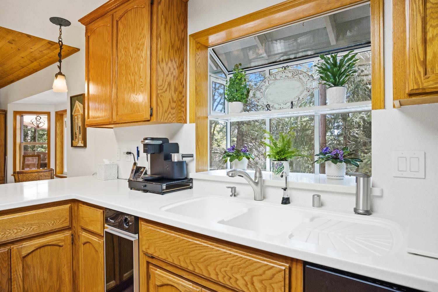 Detail Gallery Image 17 of 73 For 4013 Garnet Rd, Pollock Pines,  CA 95726 - 4 Beds | 3 Baths