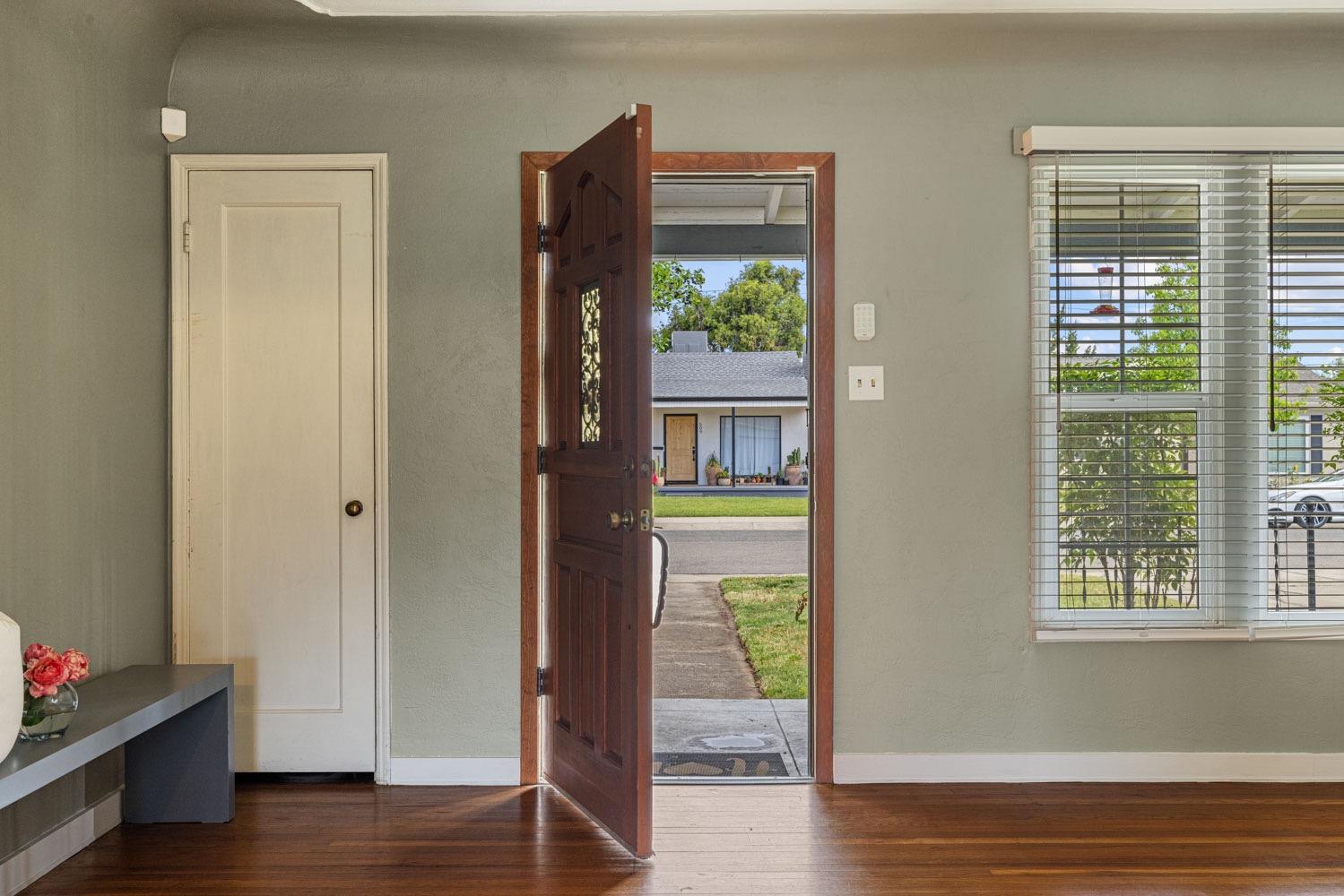 Detail Gallery Image 5 of 40 For 508 Alicante Dr, Lodi,  CA 95240 - 3 Beds | 2 Baths