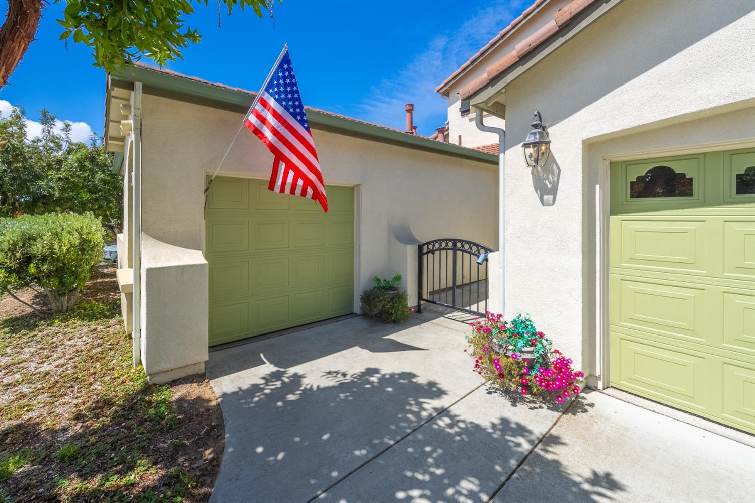 Detail Gallery Image 6 of 67 For 4740 Sea Ridge Ct, Seaside,  CA 93955 - 5 Beds | 3 Baths