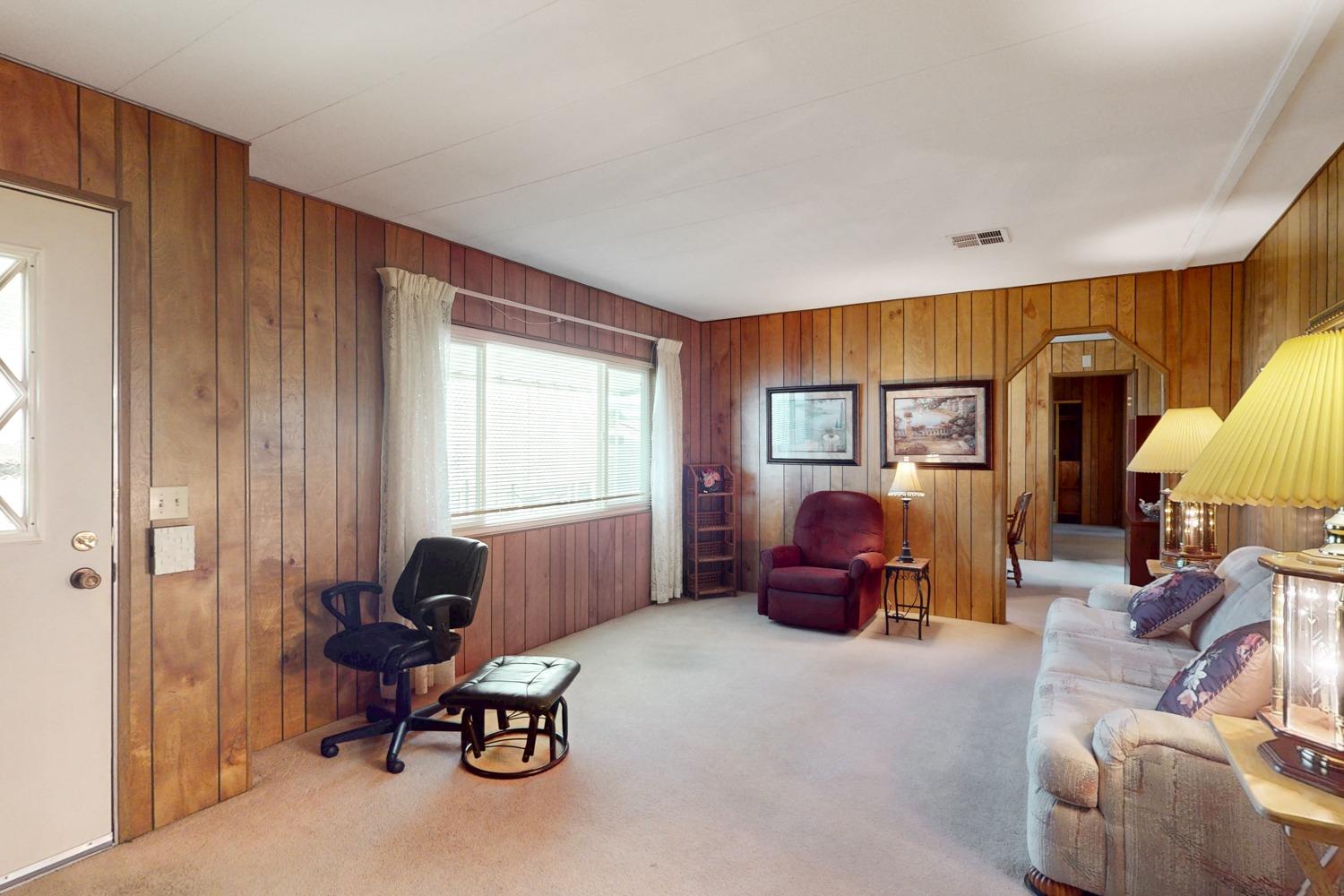 Detail Gallery Image 13 of 45 For 126 El Verano, Yuba City,  CA 95993 - 3 Beds | 2 Baths