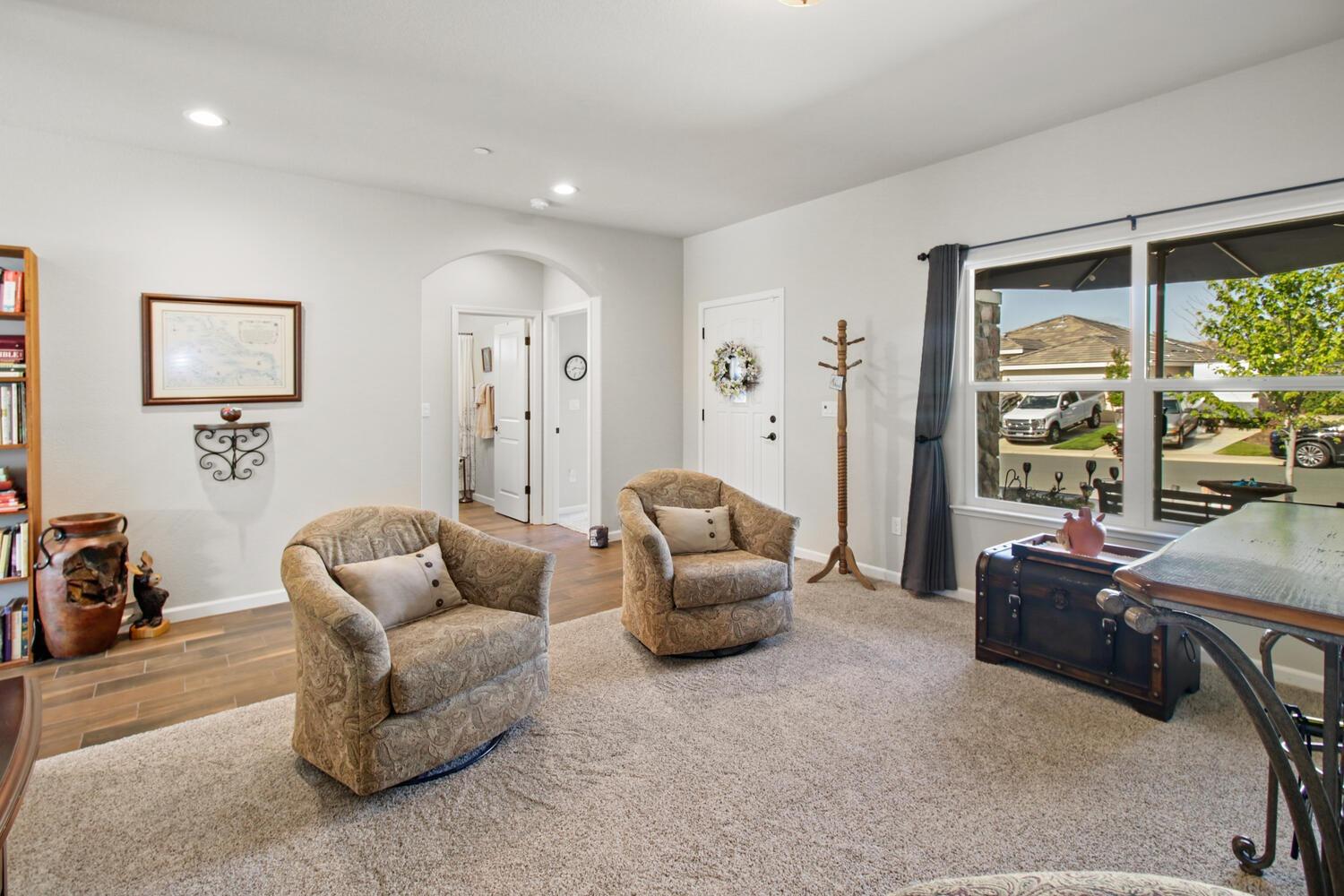 Detail Gallery Image 8 of 60 For 394 Avalon Dr, Ione,  CA 95640 - 3 Beds | 2 Baths