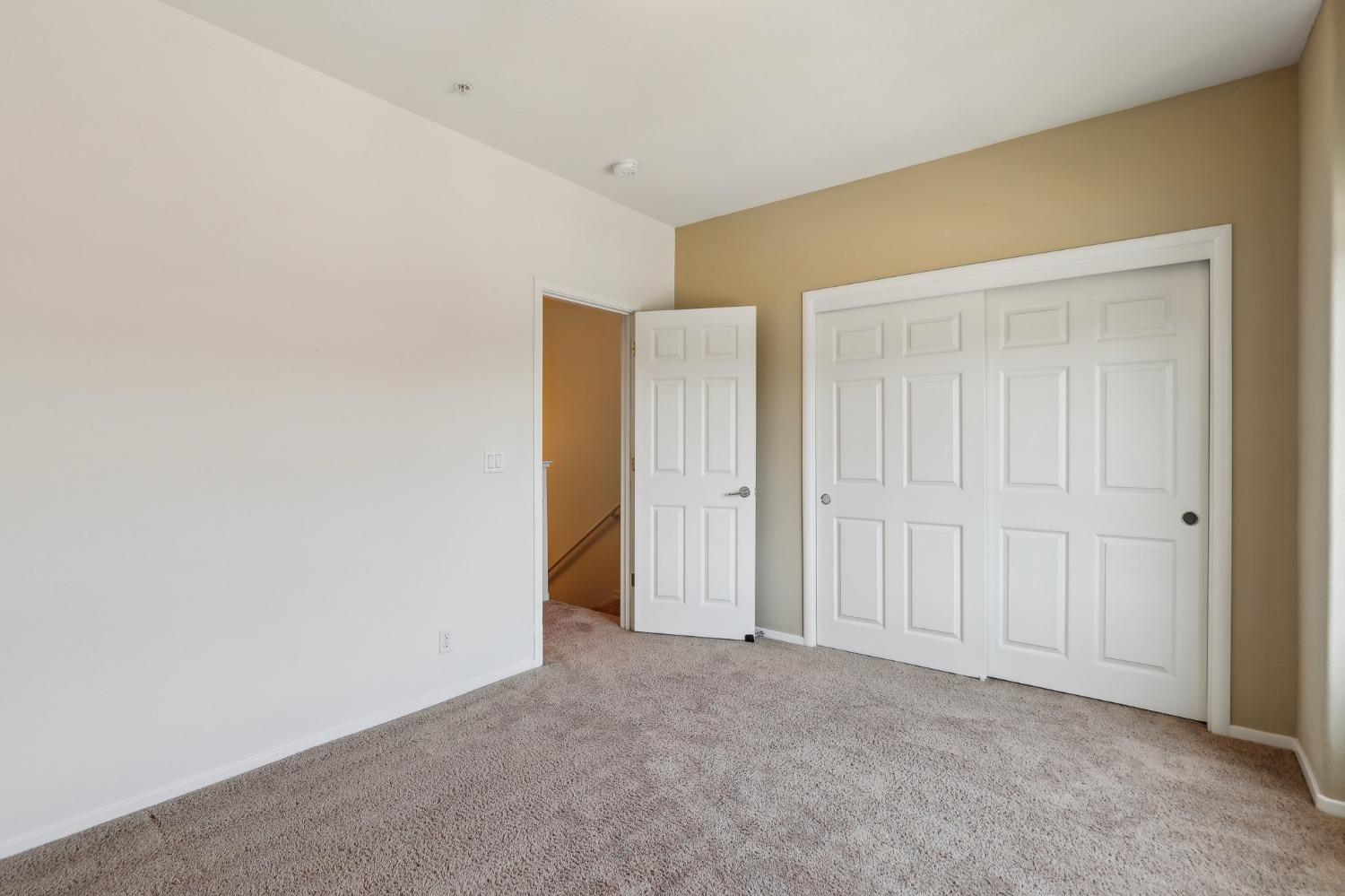 Photo #16: 225042951 Listing: Photo #16