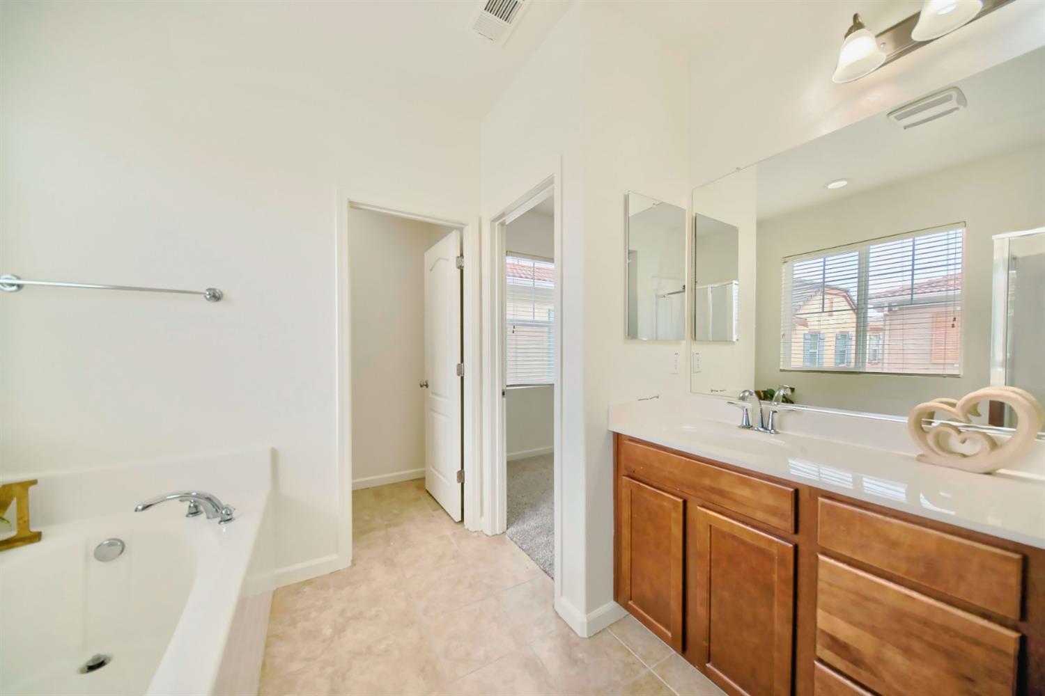 Detail Gallery Image 78 of 89 For 285 W Santa Clara Dr, Mountain House,  CA 95391 - 4 Beds | 3 Baths