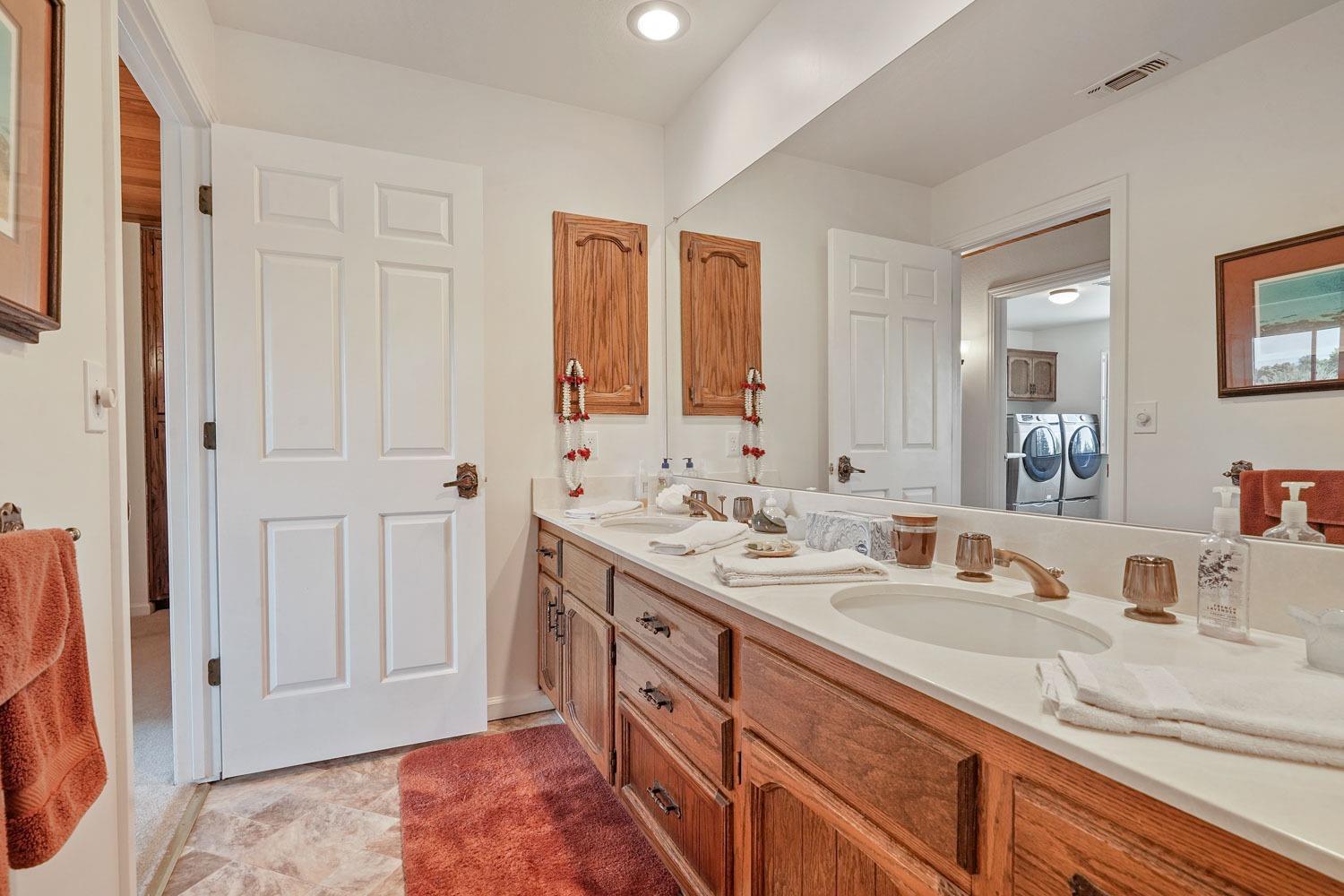 Shelldrake Court, Stockton, California image 33