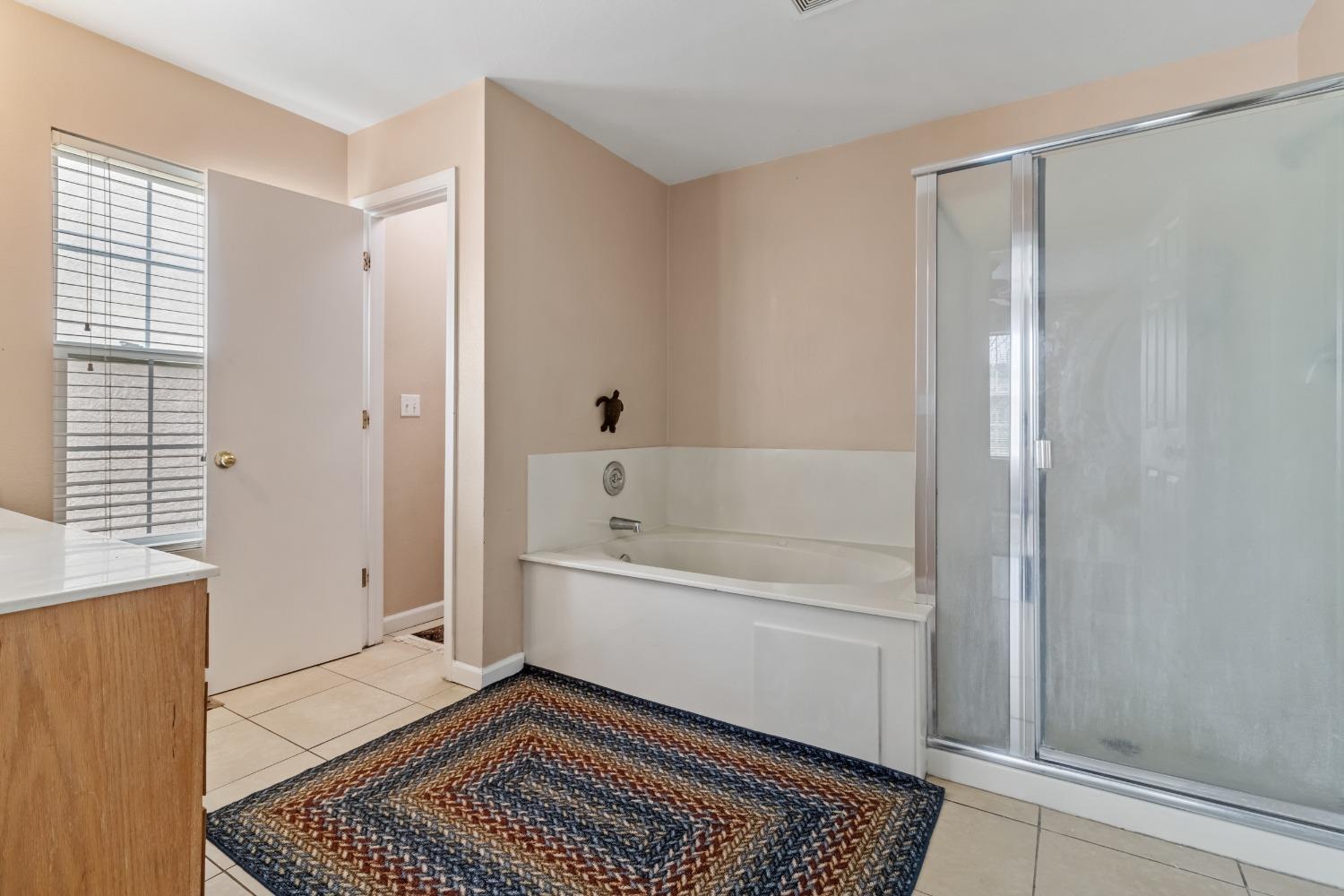 Detail Gallery Image 11 of 17 For 1281 Sunup Dr, Merced,  CA 95348 - 3 Beds | 2/1 Baths