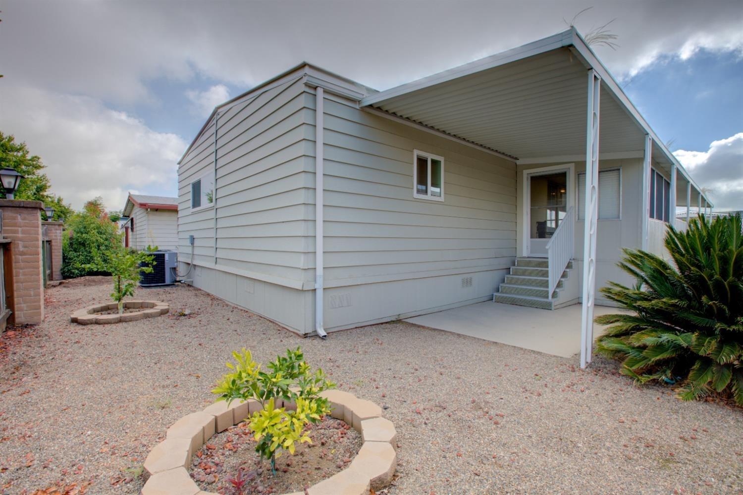 Detail Gallery Image 10 of 46 For 1400 N Tully Rd 60, Turlock,  CA 95380 - 2 Beds | 2 Baths