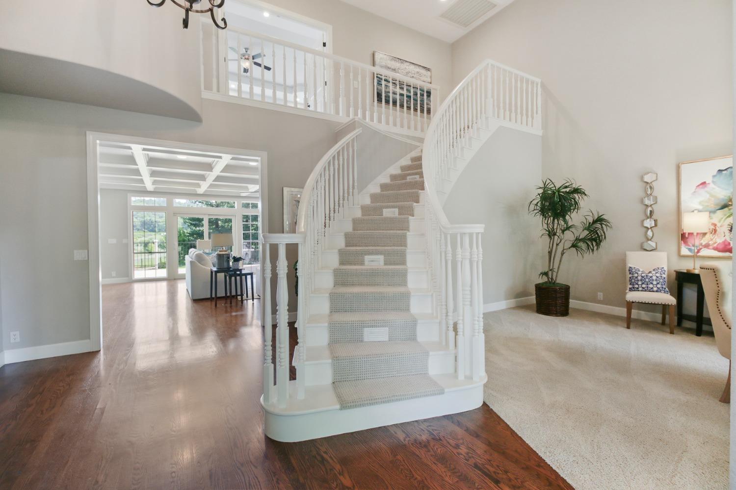 Detail Gallery Image 7 of 92 For 5060 Lexington Cir, Loomis,  CA 95650 - 6 Beds | 5 Baths