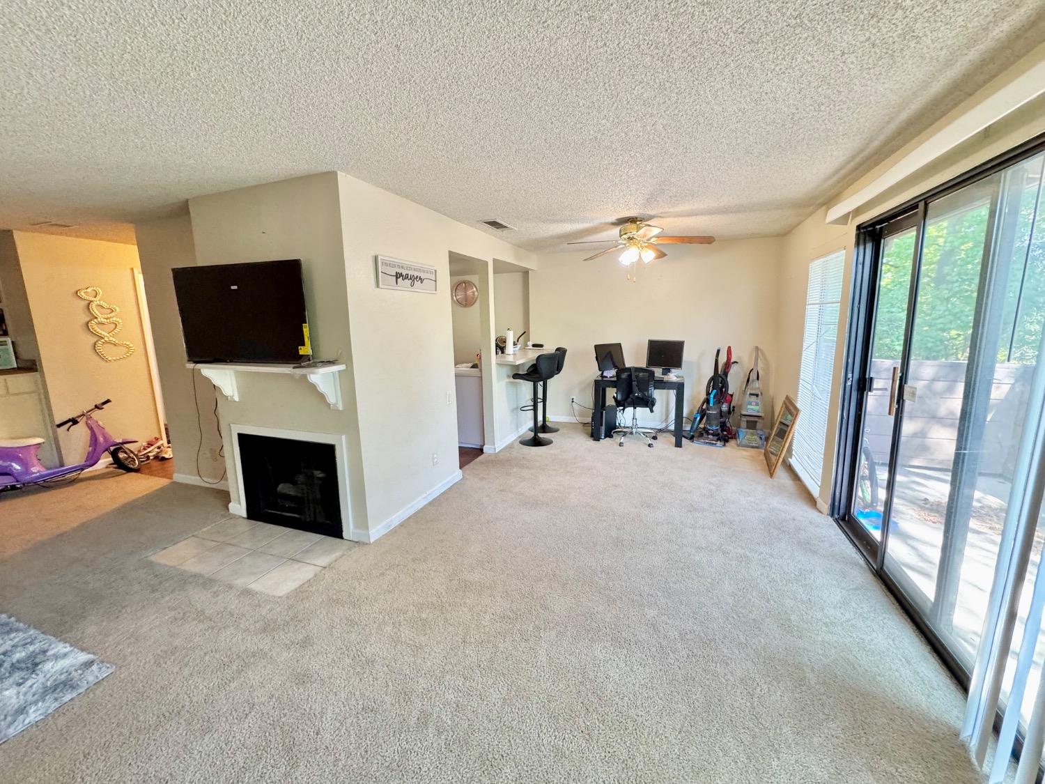Photo #2: 225054032 Listing 