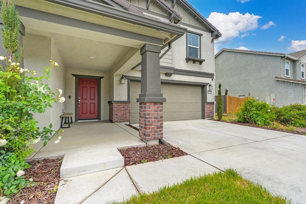 Detail Gallery Image 3 of 39 For 1735 Townsend Ave, Manteca,  CA 95337 - 4 Beds | 3 Baths
