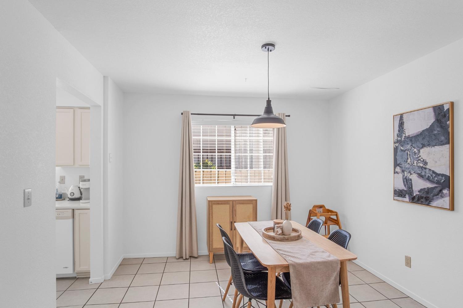 Darpinian Way, Sonora, California image 34