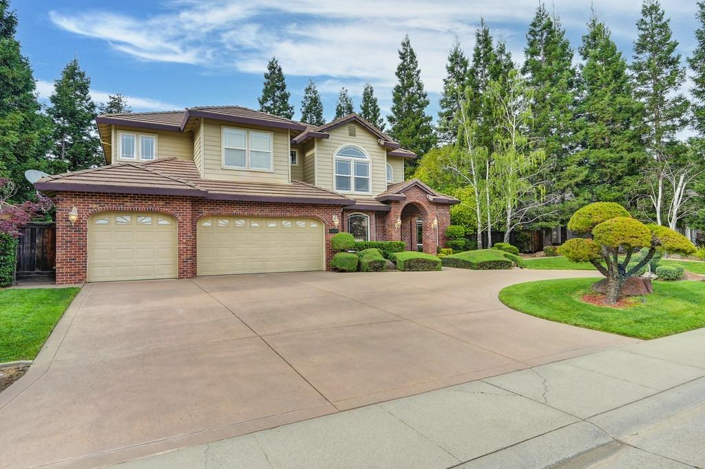 Lawnview Way, Elk Grove, California image 4