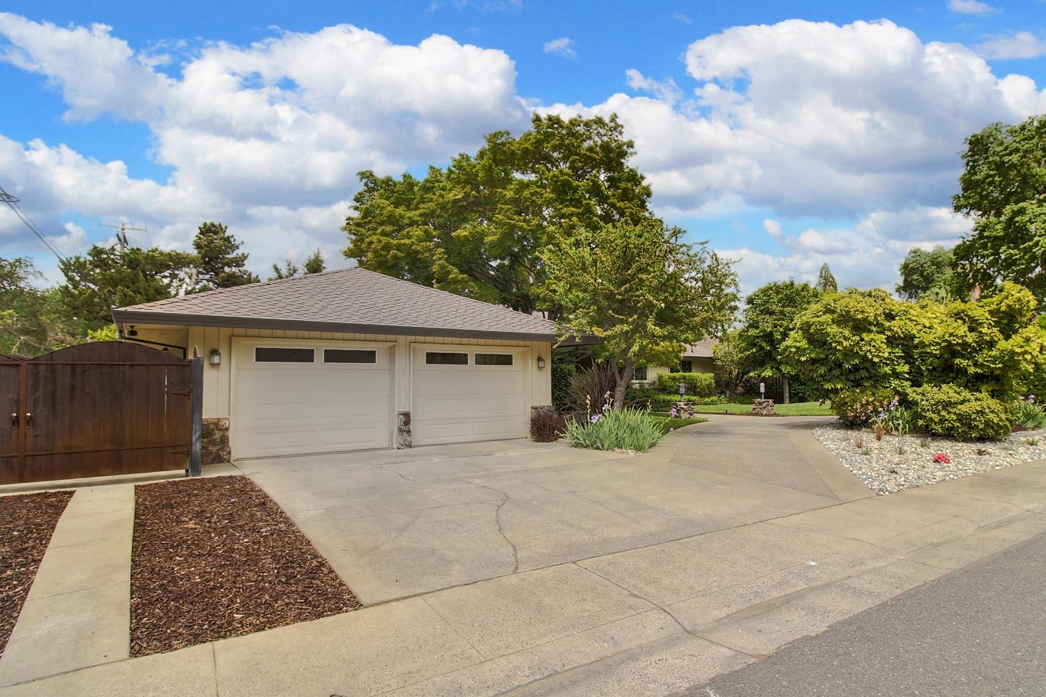 Detail Gallery Image 55 of 56 For 3841 American River Dr, Sacramento,  CA 95864 - 4 Beds | 3 Baths