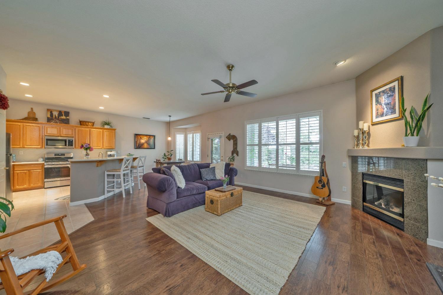Tahoe Vista Drive, Rocklin, California image 3