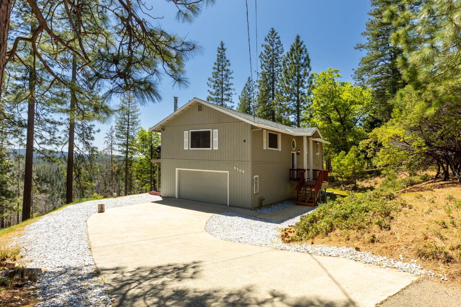 Wildrose Drive, Grizzly Flats, California image 33