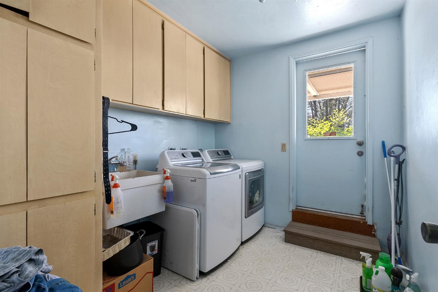 Altatina Drive, Chico, California image 39