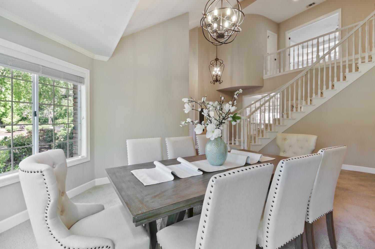 Detail Gallery Image 11 of 92 For 5060 Lexington Cir, Loomis,  CA 95650 - 6 Beds | 5 Baths