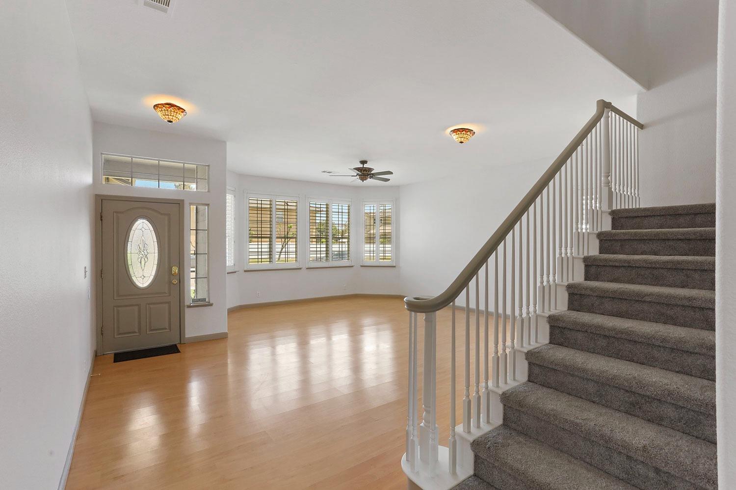 Detail Gallery Image 6 of 64 For 619 Pecan Dr, Ripon,  CA 95366 - 5 Beds | 4 Baths