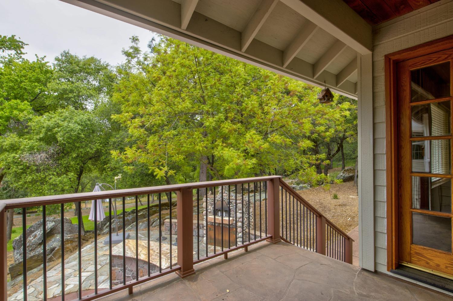 Detail Gallery Image 9 of 97 For 6909 Flat Creek Rd, Somerset,  CA 95684 - 3 Beds | 2/1 Baths