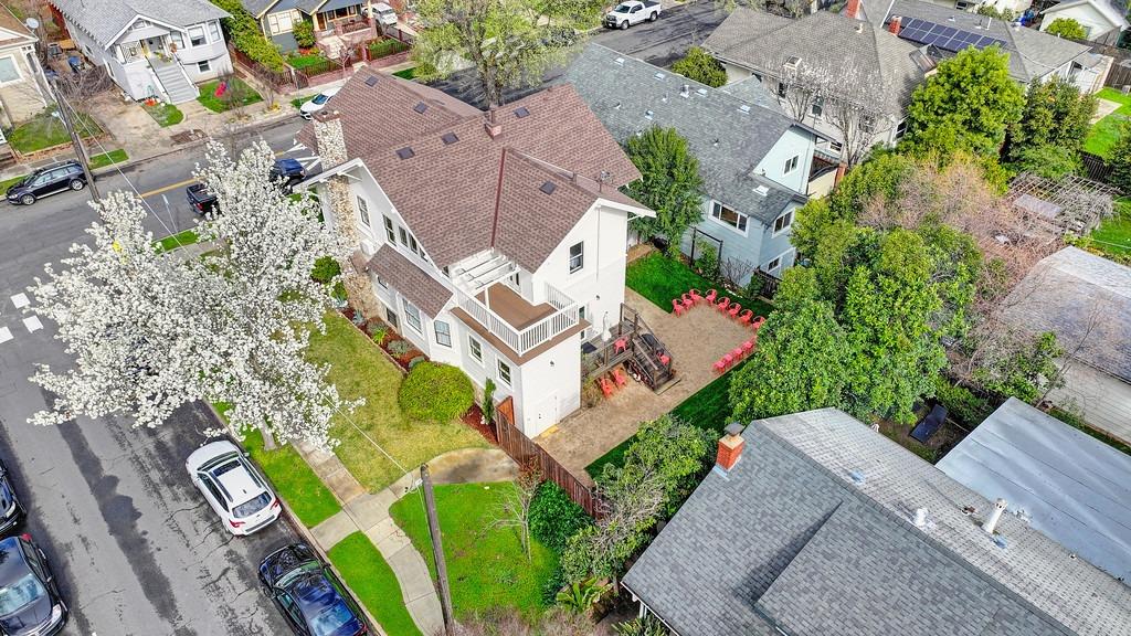 Detail Gallery Image 43 of 59 For 1333 33rd St, Sacramento,  CA 95816 - 5 Beds | 2 Baths