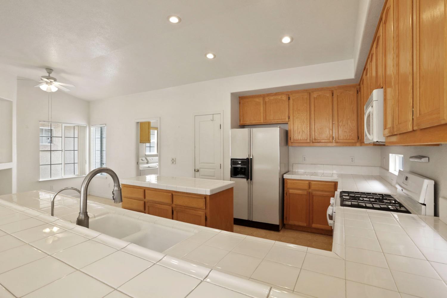 Ponderosa Drive, Lodi, California image 38
