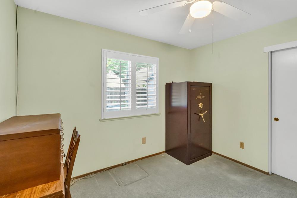 Detail Gallery Image 22 of 40 For 8254 Arroyo Vista Dr, Sacramento,  CA 95823 - 3 Beds | 2 Baths