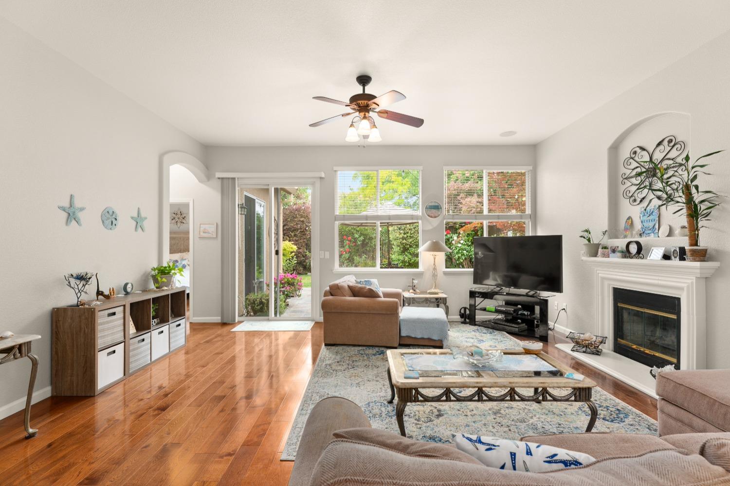 Misty Hollow Drive, Rocklin, California image 8