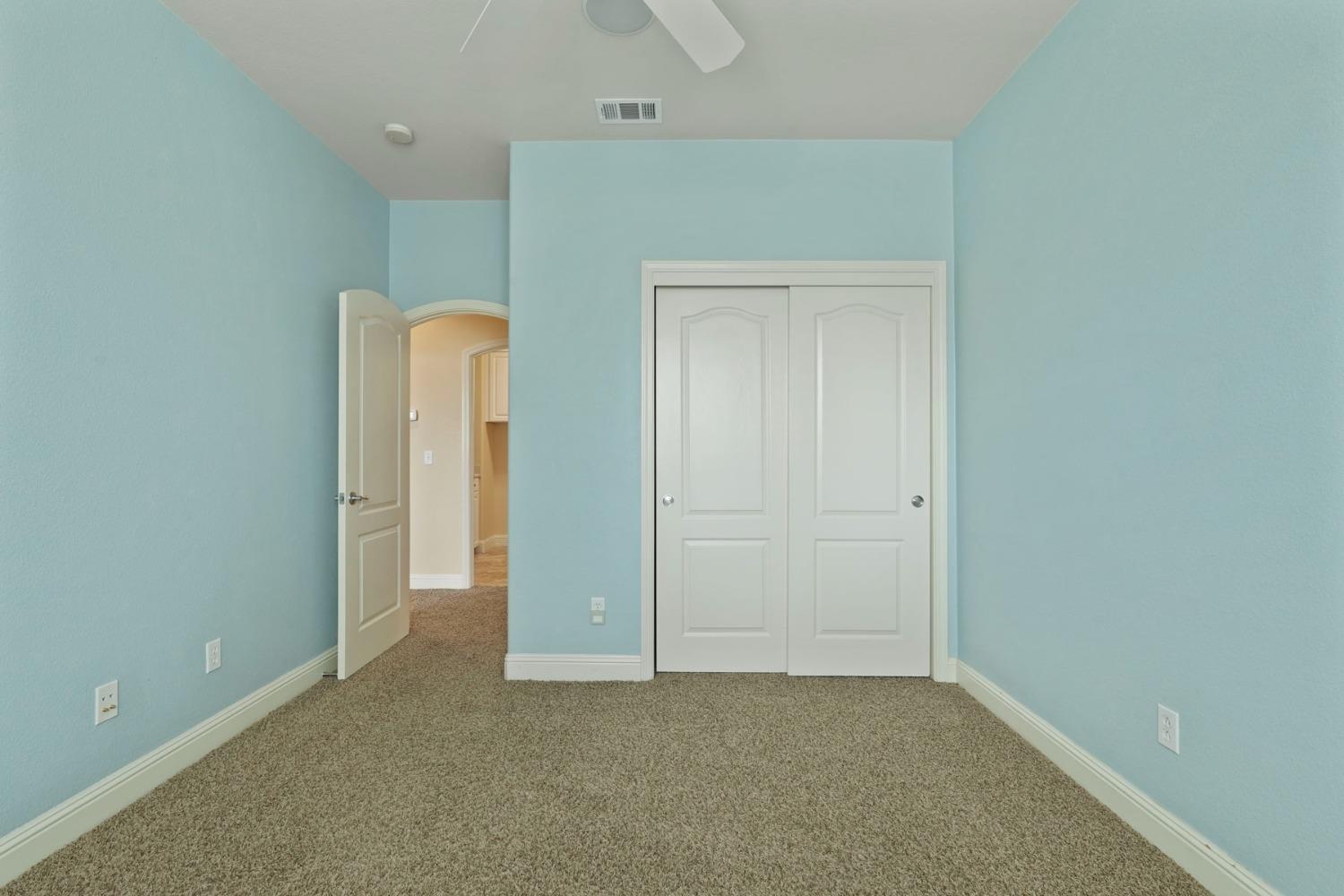 Pinkerton Way, Lodi, California image 30