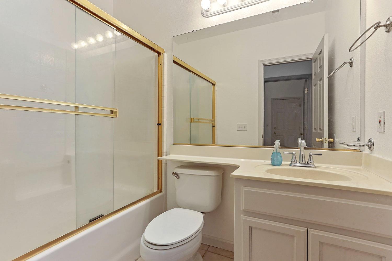 Detail Gallery Image 32 of 64 For 619 Pecan Dr, Ripon,  CA 95366 - 5 Beds | 4 Baths