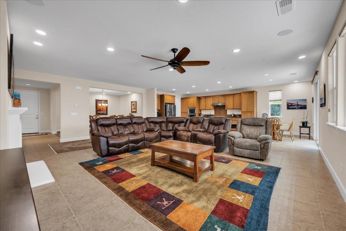Anvil Circle, Rocklin, California image 11