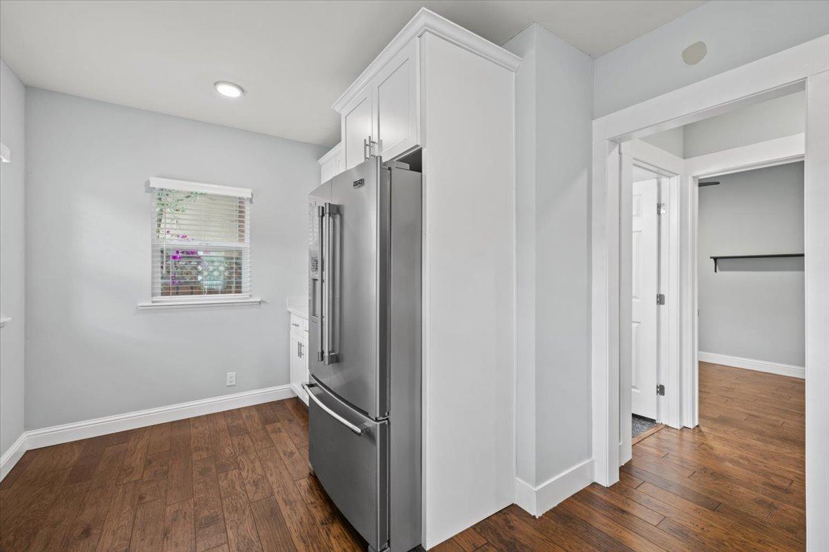 Detail Gallery Image 10 of 25 For 2600 20th St, Sacramento,  CA 95818 - 2 Beds | 1 Baths