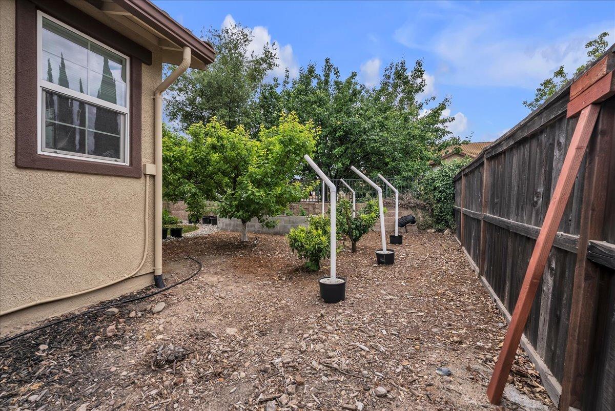 Anvil Circle, Rocklin, California image 35