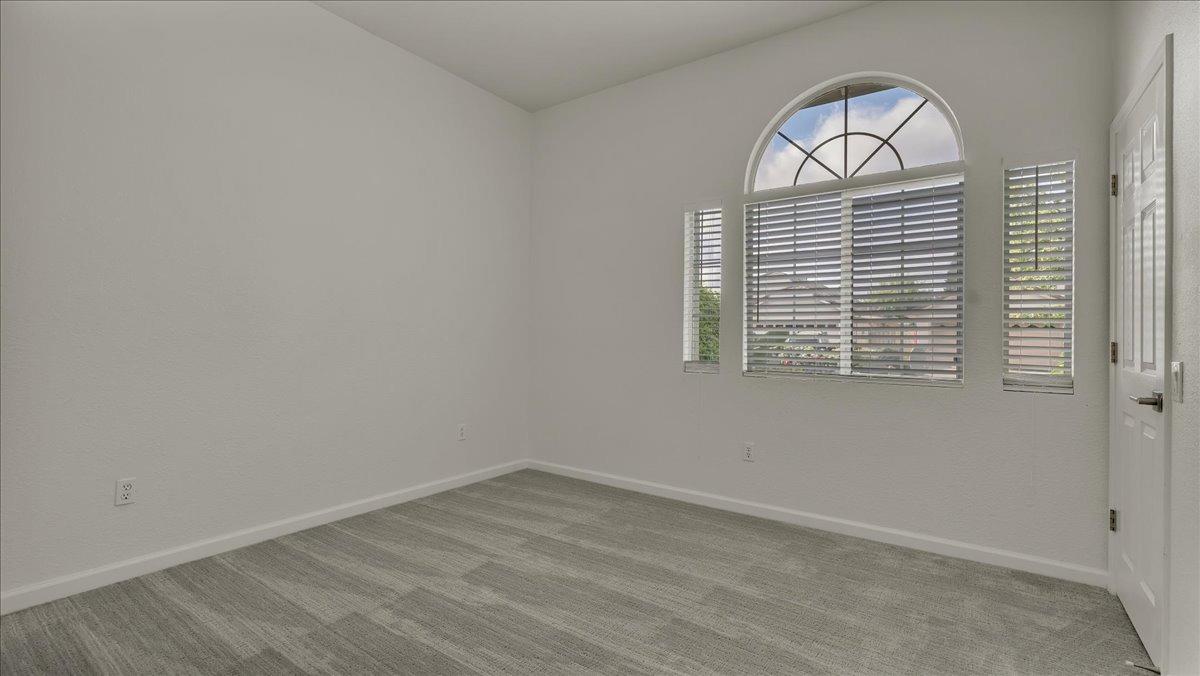 Red Willow Lane, Roseville, California image 20