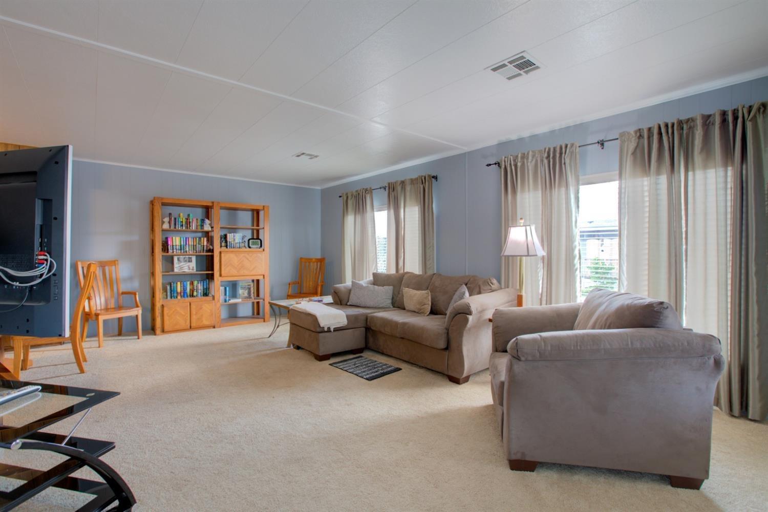 Detail Gallery Image 12 of 46 For 1400 N Tully Rd 60, Turlock,  CA 95380 - 2 Beds | 2 Baths