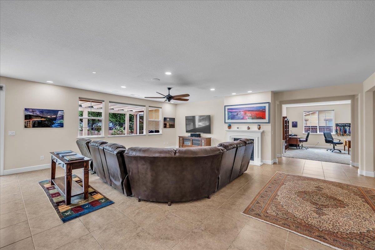 Anvil Circle, Rocklin, California image 9
