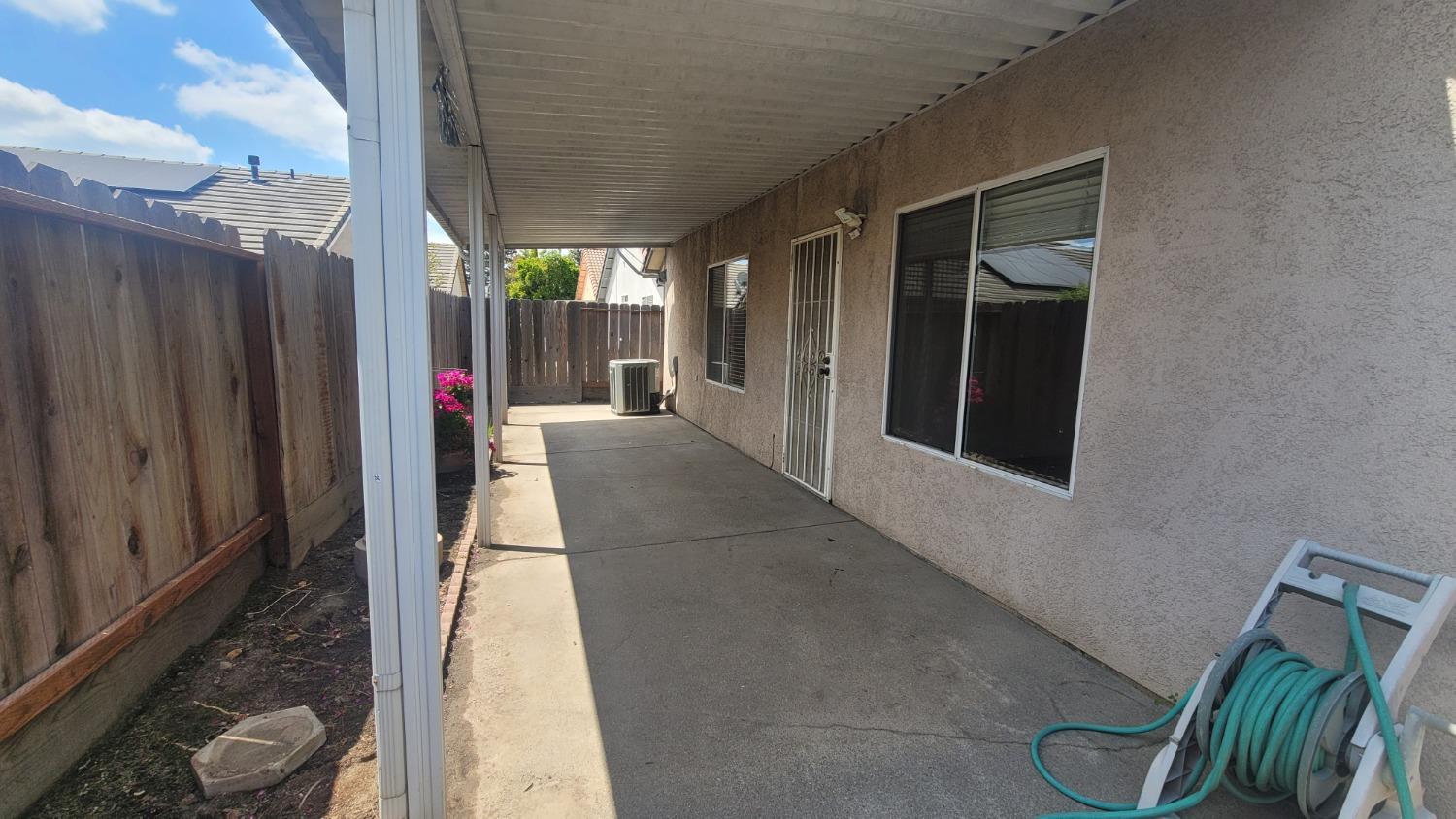 Detail Gallery Image 21 of 25 For 1117 La Mesa, Escalon,  CA 95320 - 3 Beds | 2 Baths