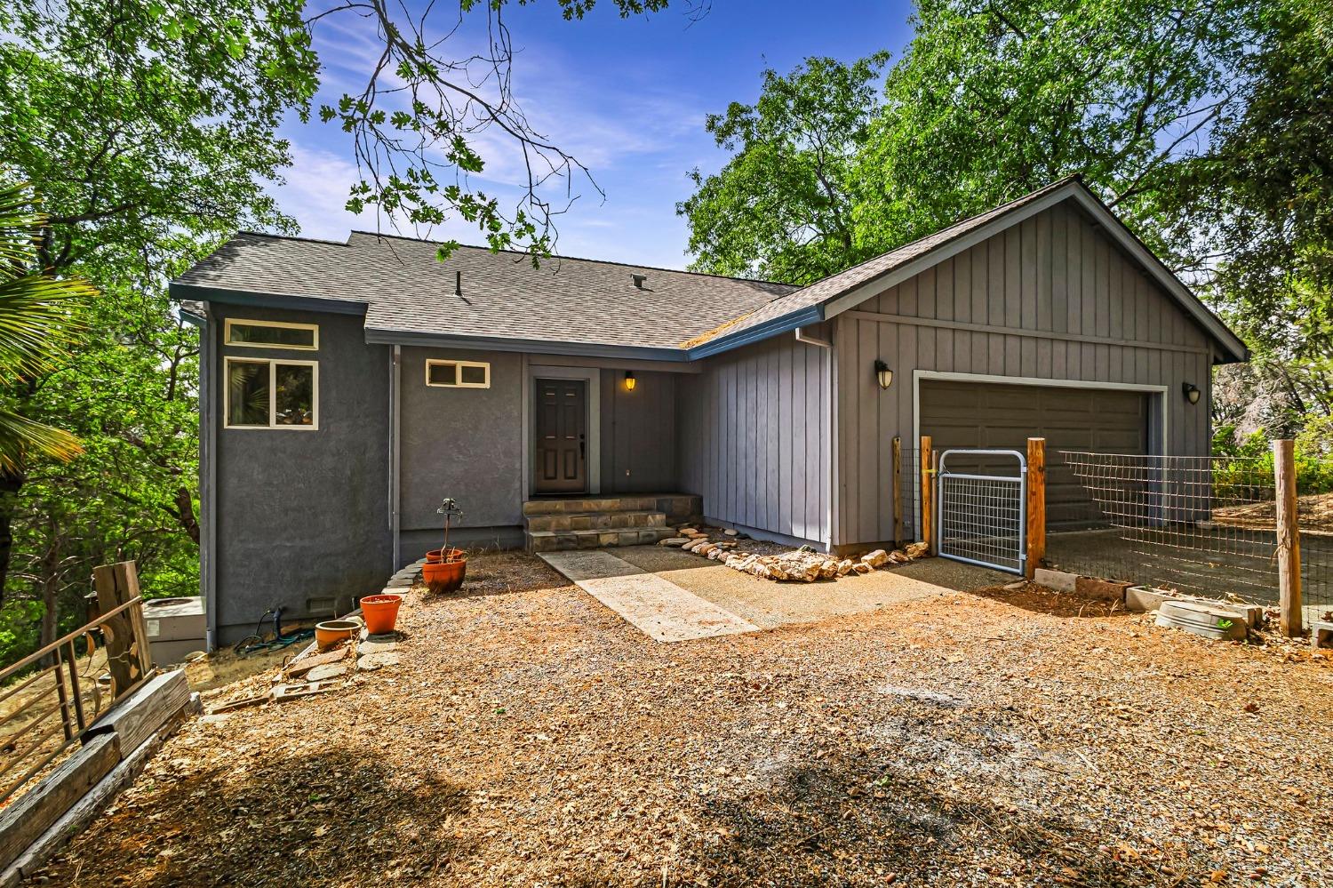 Detail Gallery Image 4 of 71 For 2240 Slate Ct, Greenwood,  CA 95635 - 3 Beds | 2/1 Baths