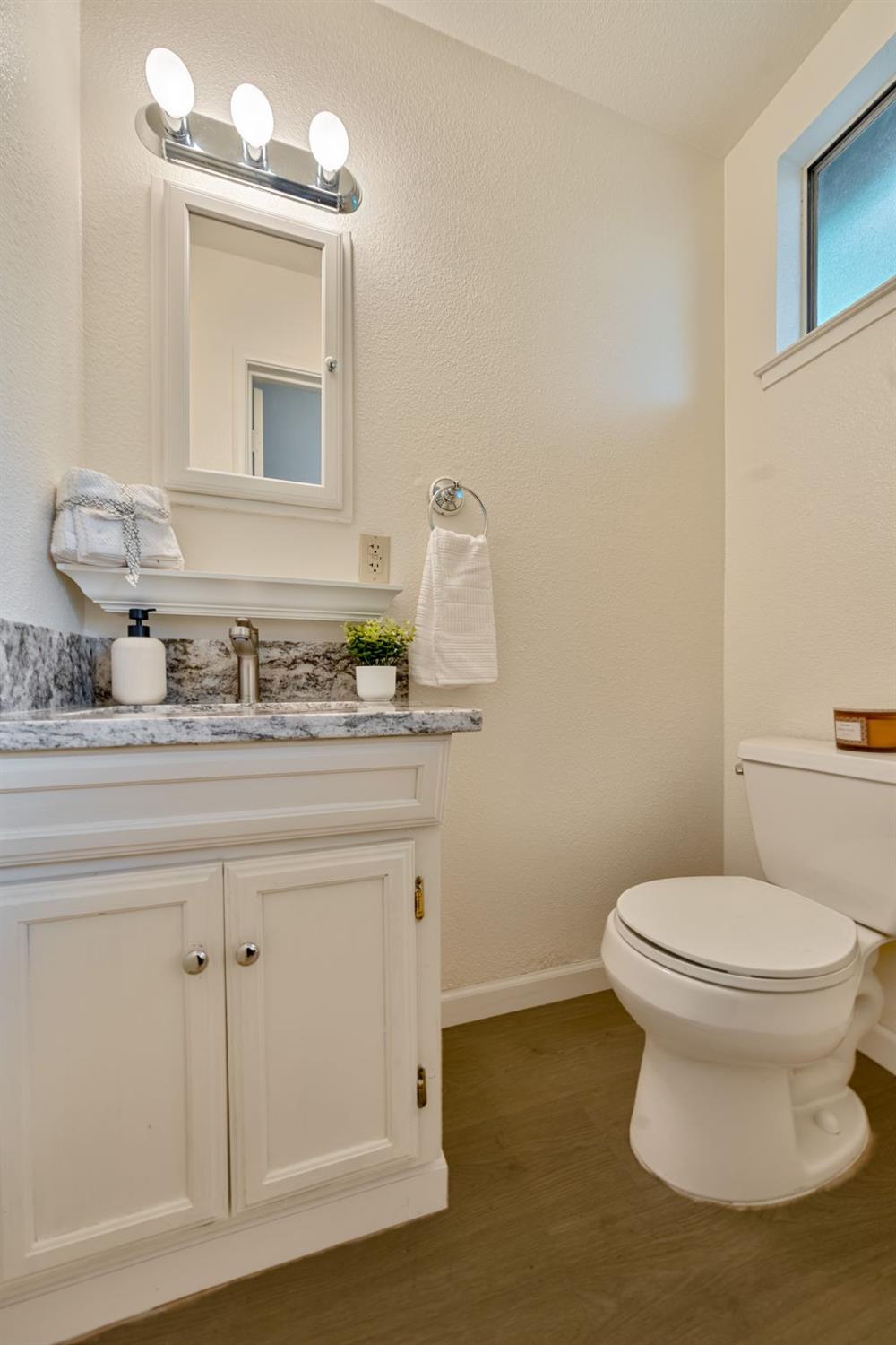 Detail Gallery Image 17 of 32 For 6719 Quanah Way, Orangevale,  CA 95662 - 3 Beds | 1/1 Baths