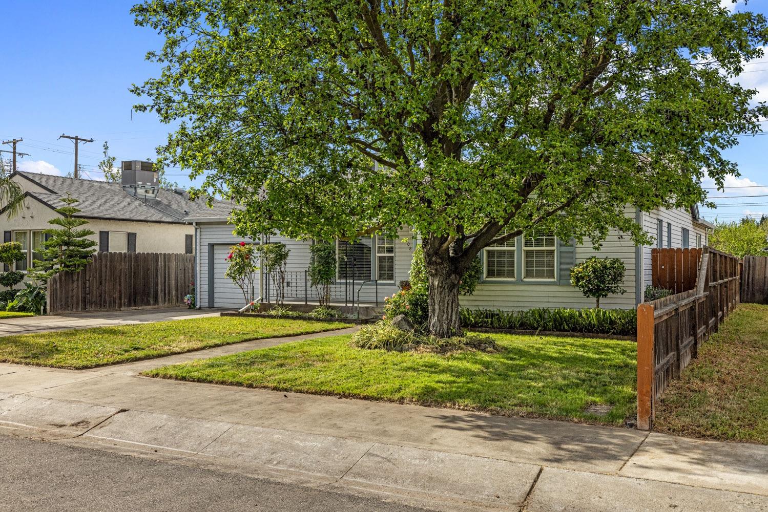 Detail Gallery Image 3 of 40 For 508 Alicante Dr, Lodi,  CA 95240 - 3 Beds | 2 Baths