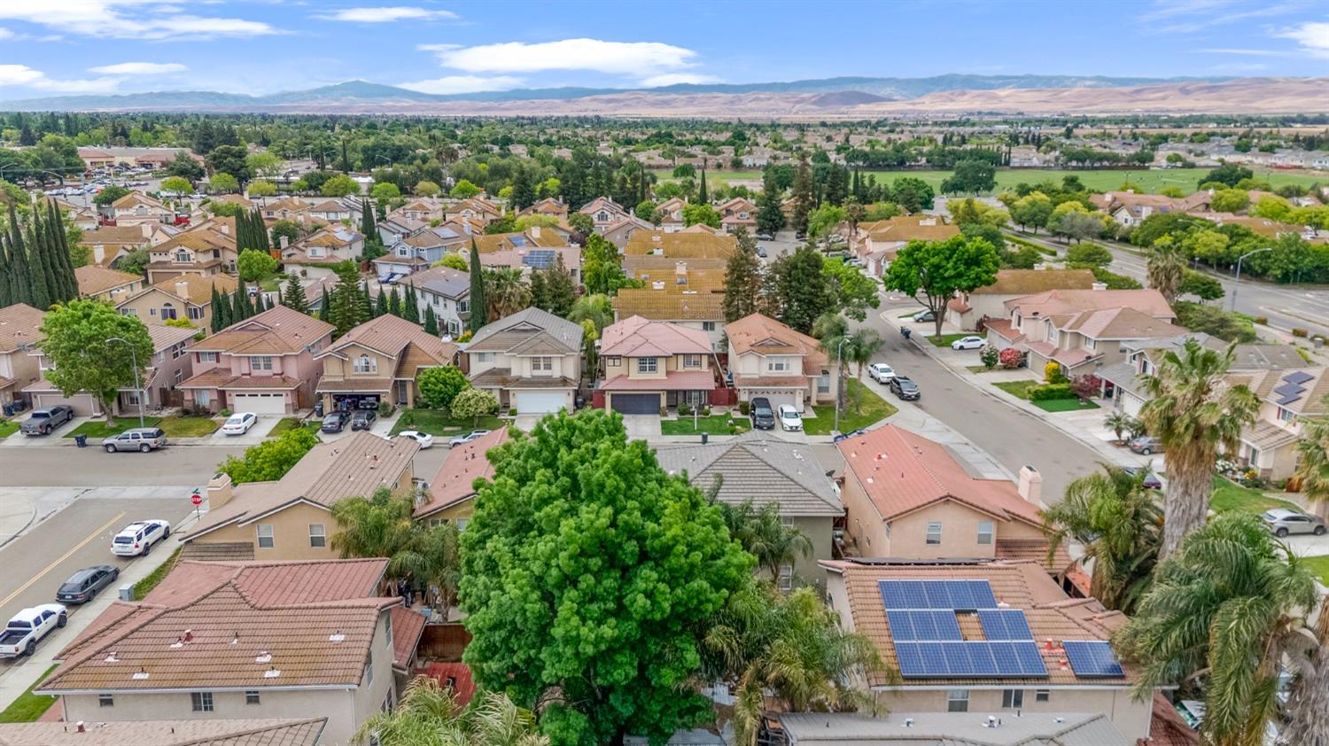Penny Lane, Tracy, California image 34