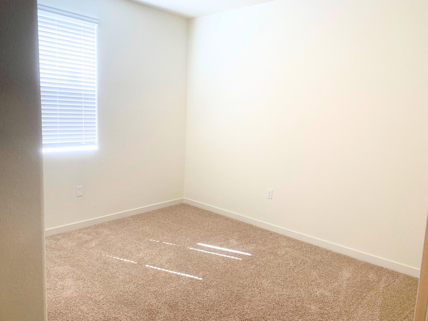 Detail Gallery Image 7 of 9 For 5082 E Cadence St, Stockton,  CA 95215 - 4 Beds | 2 Baths