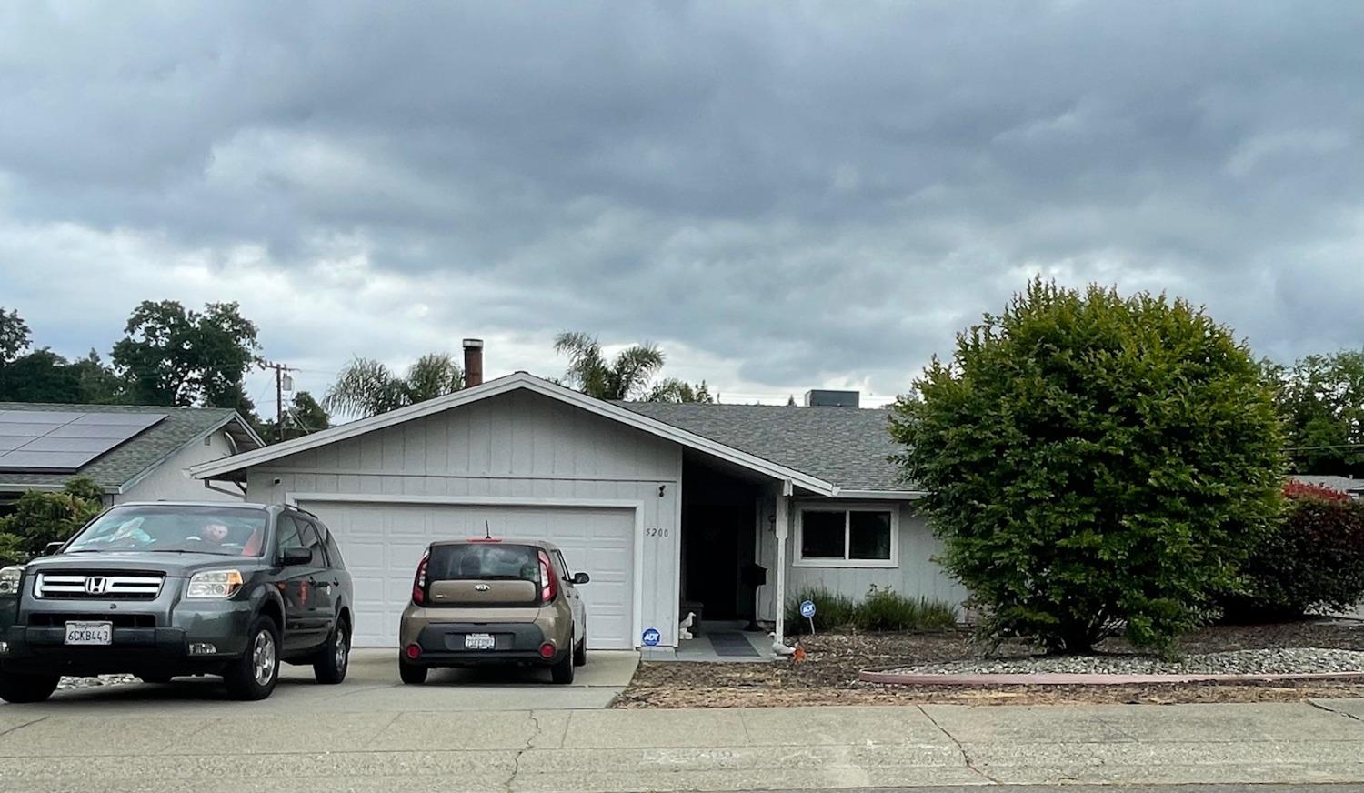Roseana Court, Fair Oaks, California image 1