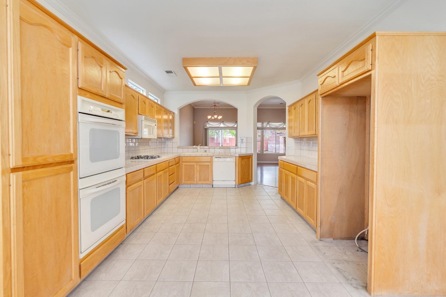 Detail Gallery Image 27 of 62 For 722 Ruddy Ct, Los Banos,  CA 93635 - 3 Beds | 2 Baths