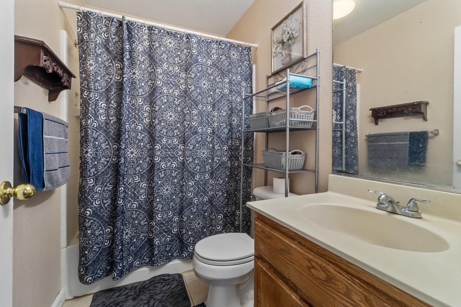 Detail Gallery Image 8 of 17 For 1281 Sunup Dr, Merced,  CA 95348 - 3 Beds | 2/1 Baths
