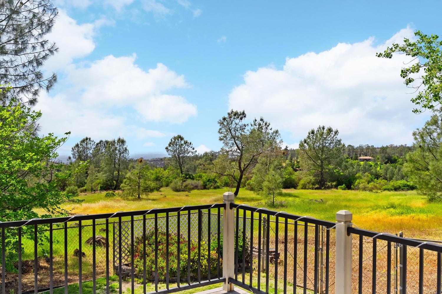 Detail Gallery Image 53 of 68 For 4444 Altatina Dr, Chico,  CA 95928 - 2 Beds | 2 Baths