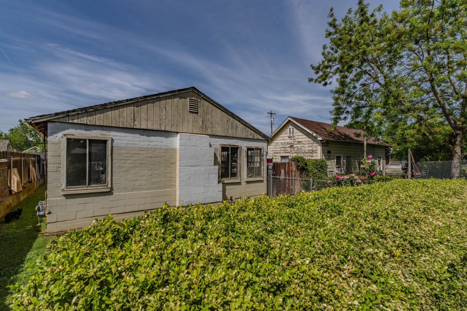 Detail Gallery Image 7 of 72 For 217 S Buena Vista St, Ione,  CA 95640 - 5 Beds | 2 Baths