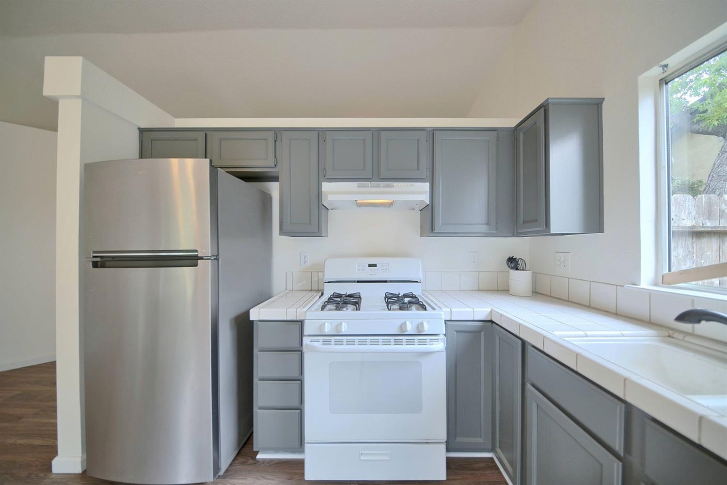 Detail Gallery Image 21 of 83 For 774 Long Barn Dr, Lathrop,  CA 95330 - 3 Beds | 2 Baths