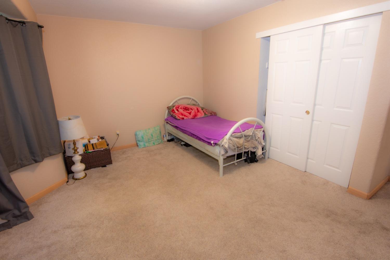 Detail Gallery Image 19 of 30 For 5320 Summerbrook Way, Sacramento,  CA 95823 - 3 Beds | 2 Baths