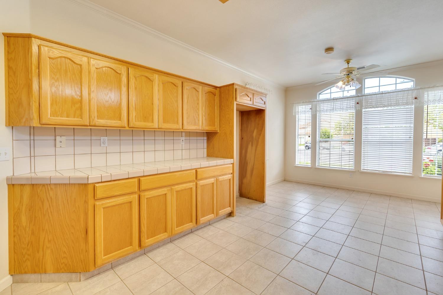 Detail Gallery Image 25 of 62 For 722 Ruddy Ct, Los Banos,  CA 93635 - 3 Beds | 2 Baths