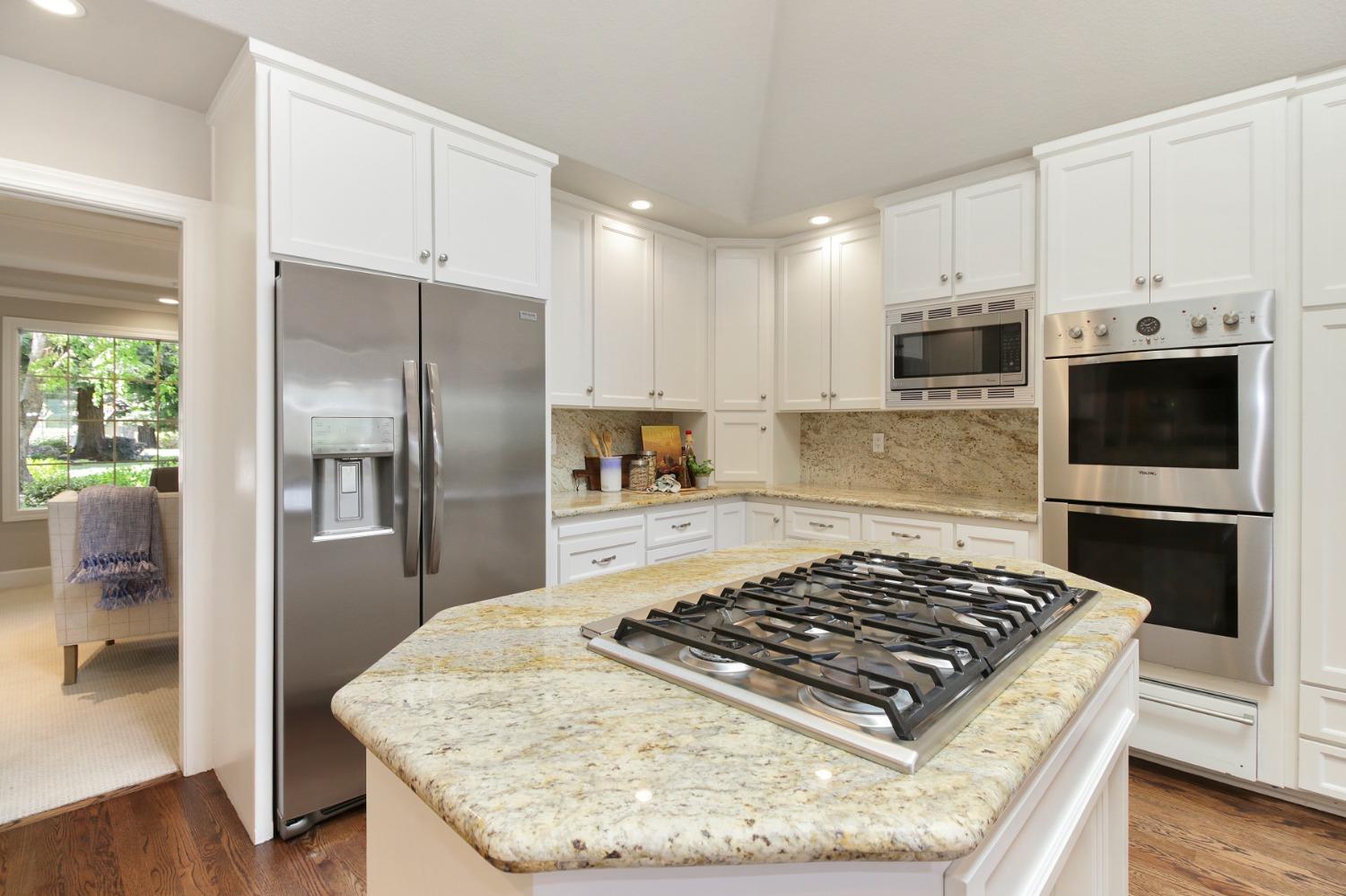 Detail Gallery Image 25 of 92 For 5060 Lexington Cir, Loomis,  CA 95650 - 6 Beds | 5 Baths