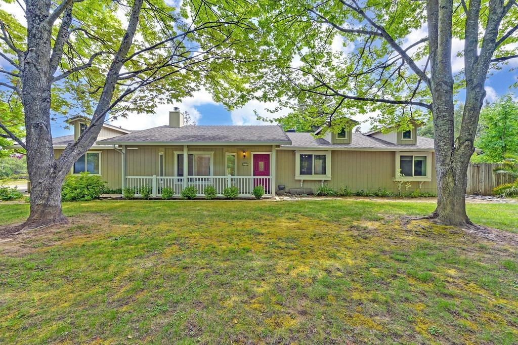 Detail Gallery Image 1 of 1 For 6740 Pecan Ave, Orangevale,  CA 95662 - 3 Beds | 2 Baths